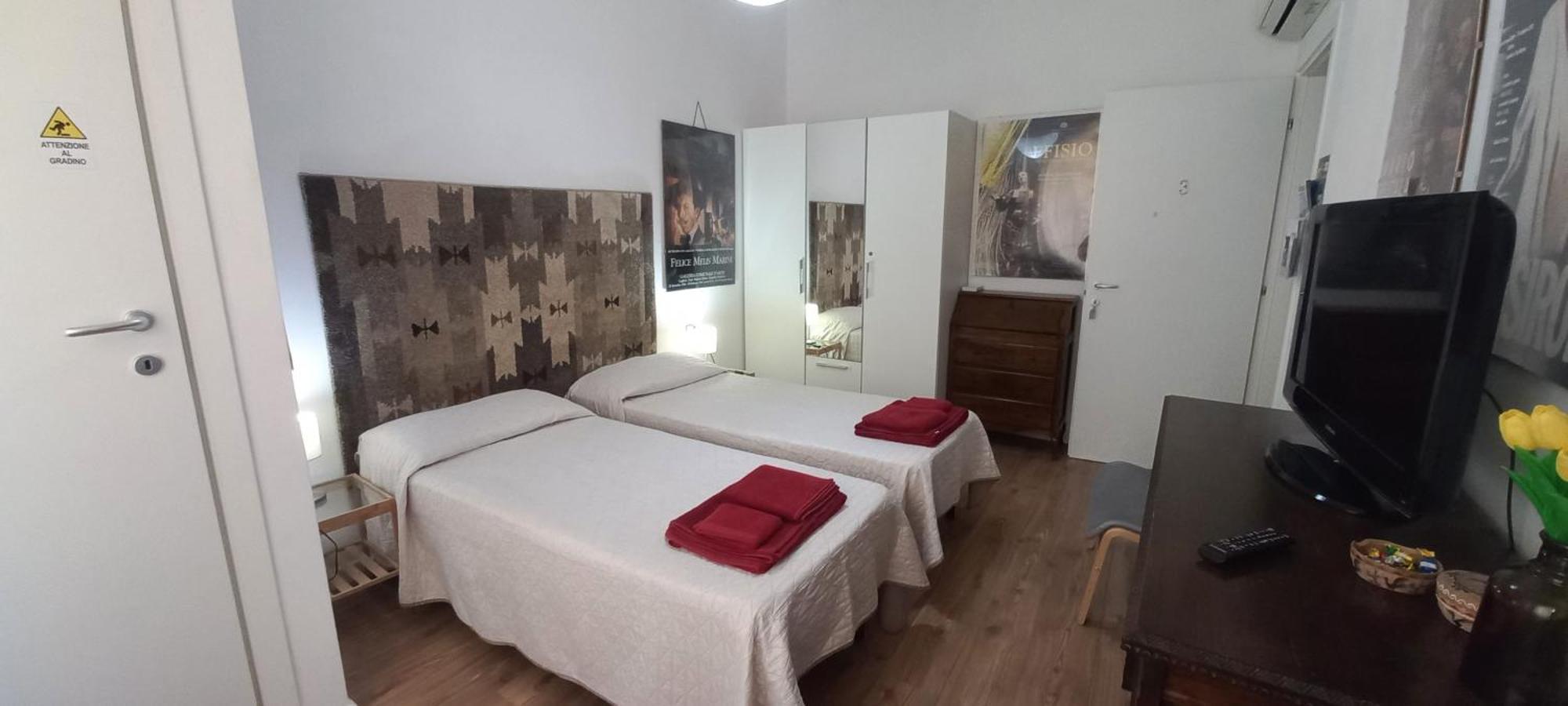 B&B Leo Каляри Екстериор снимка
