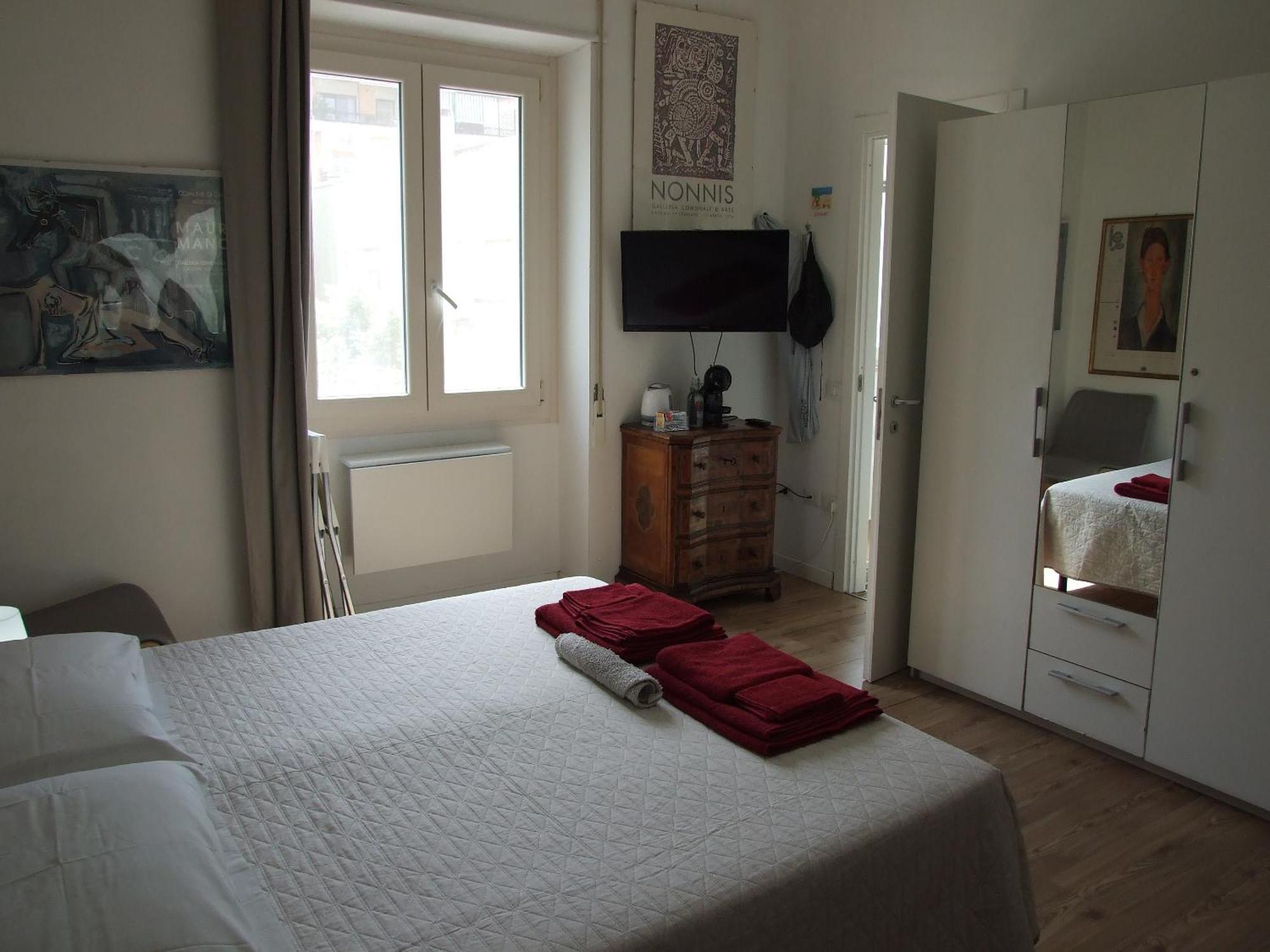 B&B Leo Каляри Екстериор снимка