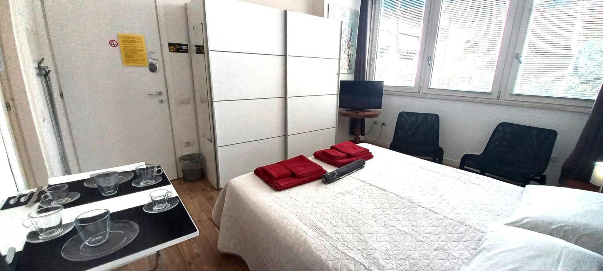 B&B Leo Каляри Екстериор снимка